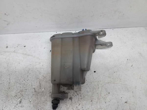 VASE D EXPANSION AUDI A4/ A5 2007-2017/Q5 2008-2019 - Vue 1